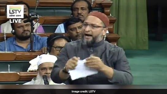 वक्फ संशोधन विधेयक पर भड़के असदुद्दीन ओवैसी, लोकसभा में फाड़ी बिल की कॉपी