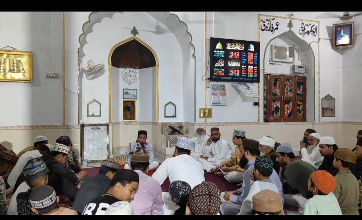 सैदपुर की दादा मियां वाली मस्जिद में दो रोज़ा शबीना 28 और 29 तरावीह में हुआ