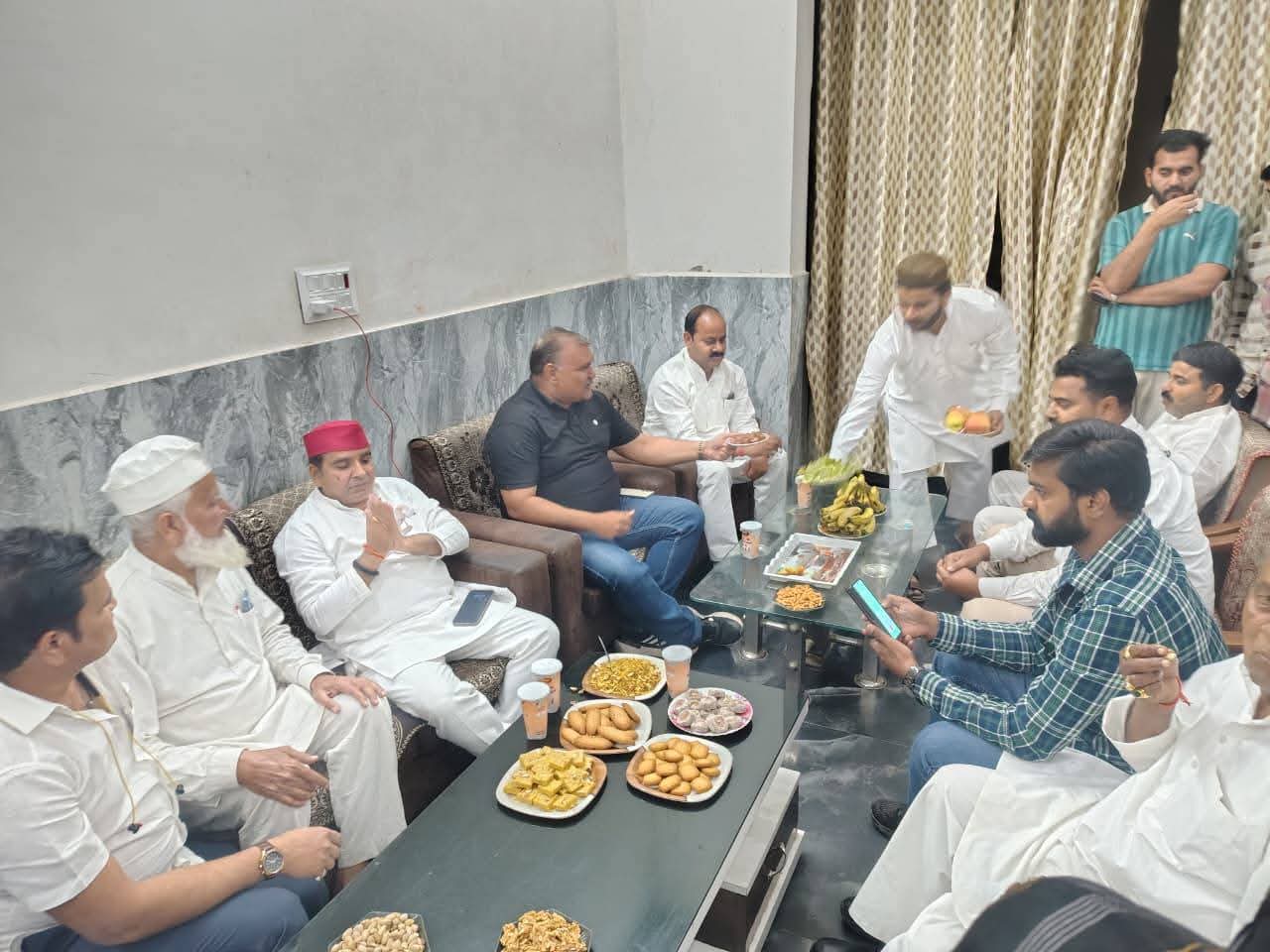 सांसद धर्मेन्द्र यादव विभिन्न निजी और राजनीतिक कार्यक्रमों में शामिल हुए