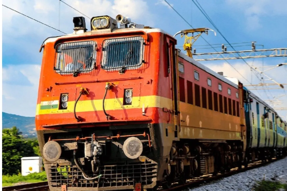 मुंबई सेंट्रल काठगोदाम ट्रेन हुई रेगुलर; बरेली वालों को सीधा फायदा, अब एजेंट भी बेचेंगे टिकट