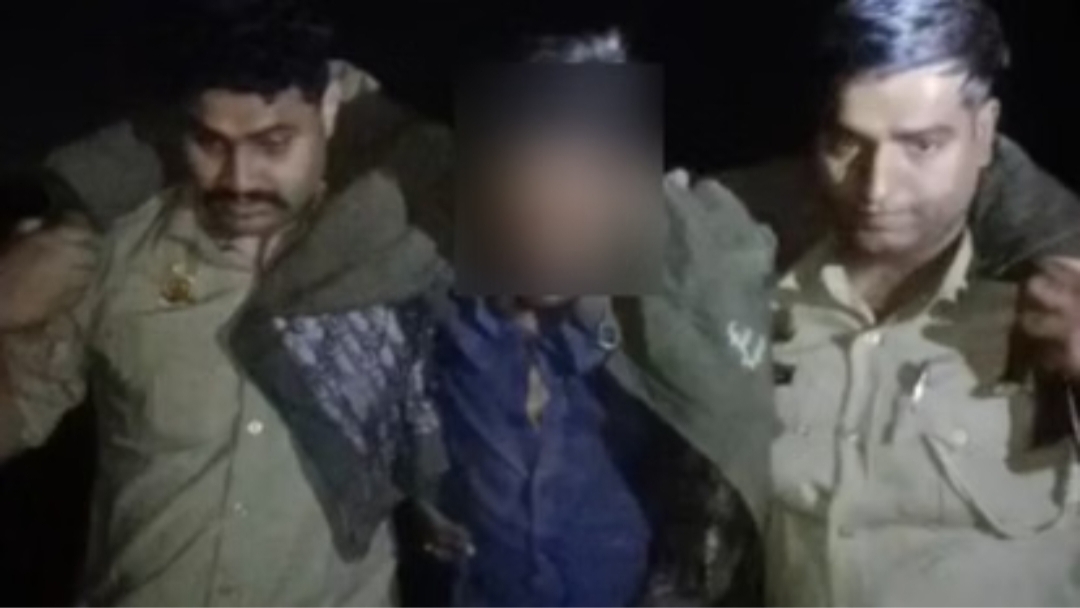 बदायूं में पुलिस मुठभेड़ में वांछित बदमाश गिरफ्तार, पैर में गोली लगने से हुआ घायल