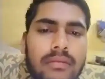 बदायूं में बेकाबू ट्रैक्टर मकान से टकराया, मलबे में दबकर इंटर के छात्र की मौत