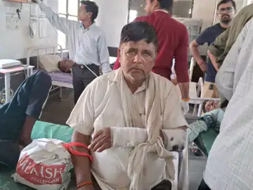 बदायूं में अंतिम संस्कार में जा रही ट्रैक्टर-ट्रॉली पलटी; 8 लोग घायल, गंगा घाट जाते समय हुआ हादसा
