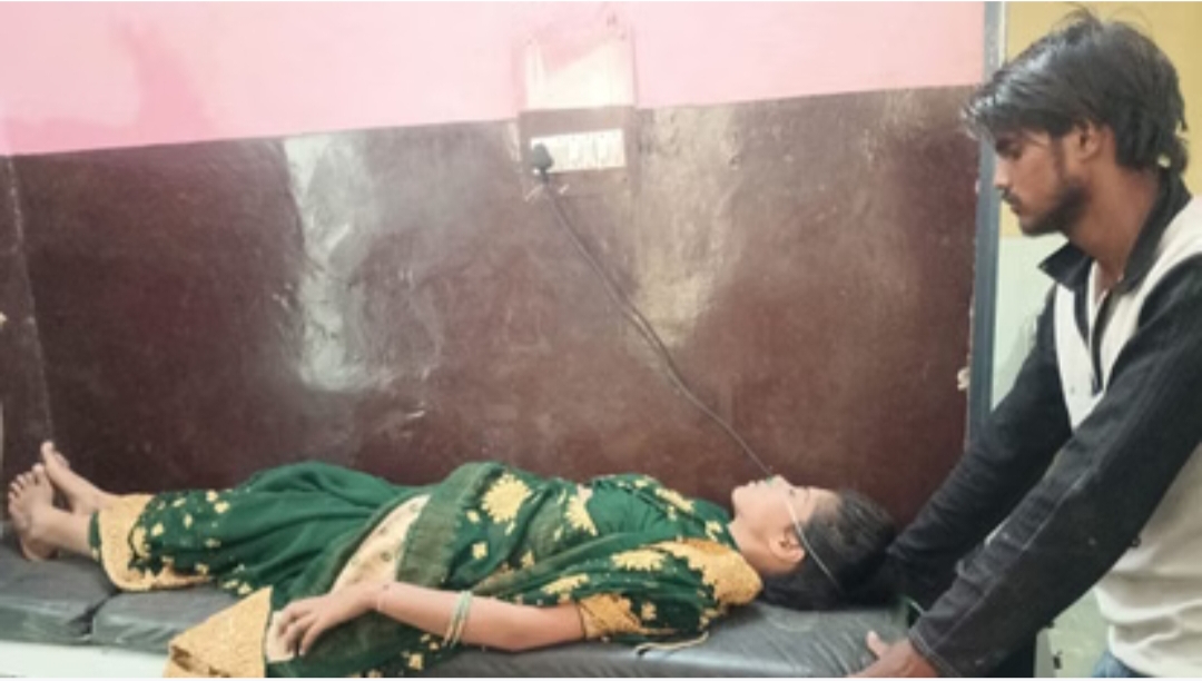 बदायूं में बाइक सवार पत्नी रास्ते में गिरी, ससुराल पहुंचा पति तो खाली सीट देख उड़े होश