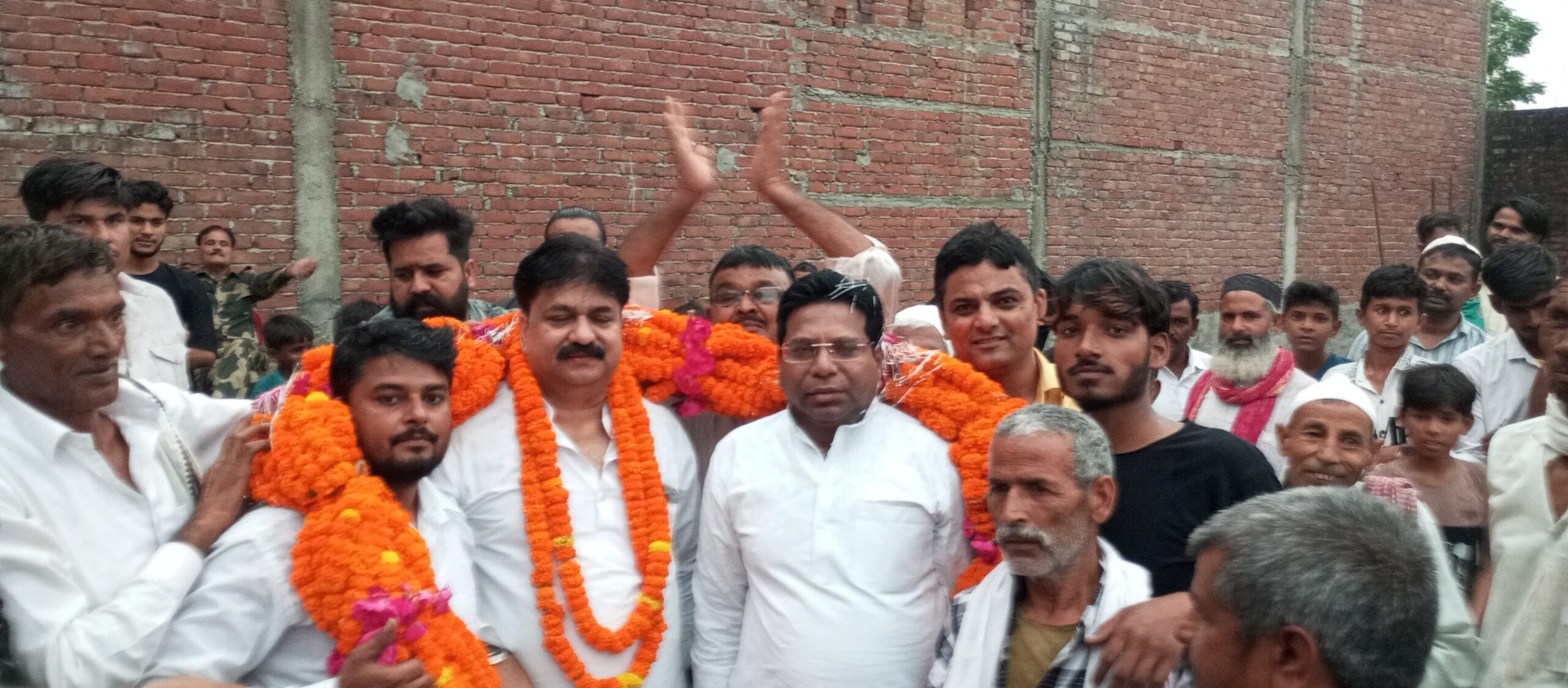 शेखूपुर विधानसभा के भमुईया, भदसिया, बड़ी गौरामई, उरोलिया, ईकरी में आबिद रज़ा का दौरा