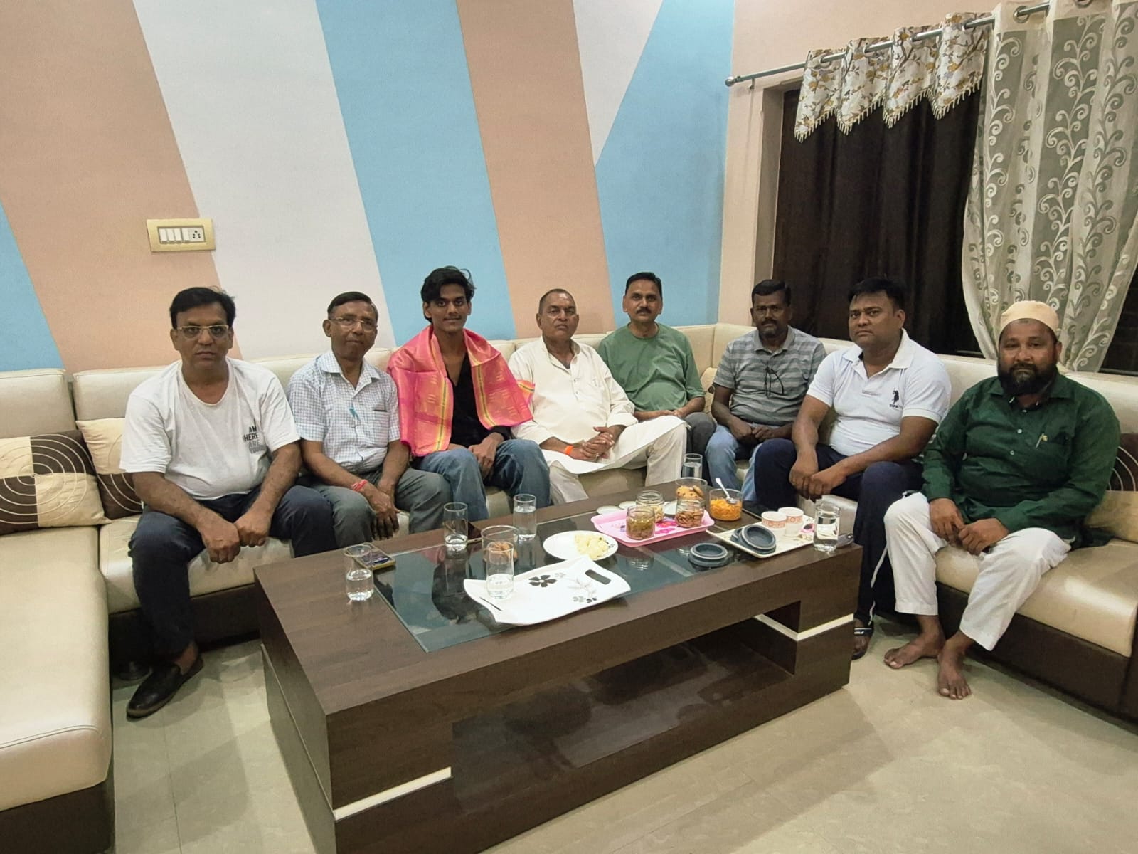 दातागंज के बिलाल अंसारी ने नीट परीक्षा में की सफलता हासिल, नगरवासियों ने दी बधाई