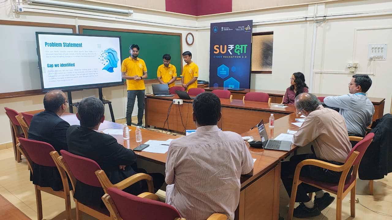 अदीब ने बेंगलुरु में किया बदायूं का नाम रोशन; सुरक्षा 2.0 में प्रस्तुत किया ‘RAFT’ सॉफ्टवेयर