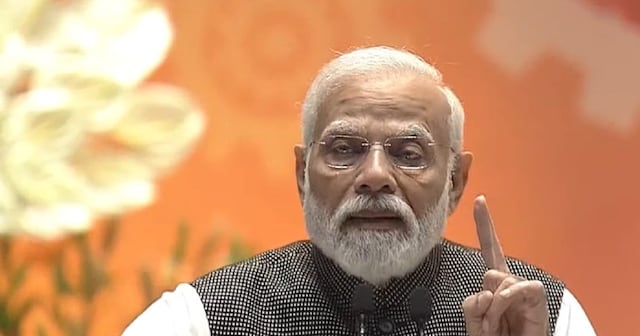 प्रदर्शनकारियों की जीत; पीएम मोदी बोले- दोषियों को जल्द सजा देने को फास्ट ट्रैक कोर्ट बनाएगी सरकार