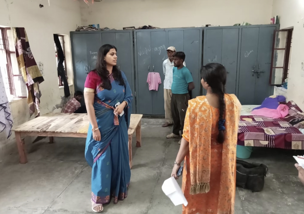 CDO ने किया कस्तूरबा गांधी आवासीय विद्यालय और जय प्रकाश नारायण सर्वोदय विद्यालय का निरीक्षण