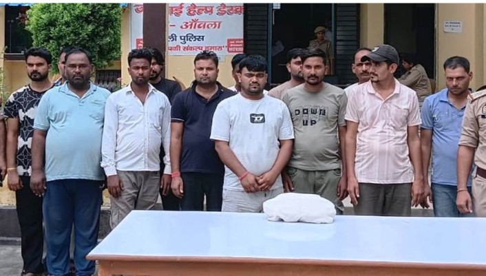 बदायूं के 13 जुआरी गिरफ्तार; घर में खेल रहे थे जुआ, ढाई लाख बरामद