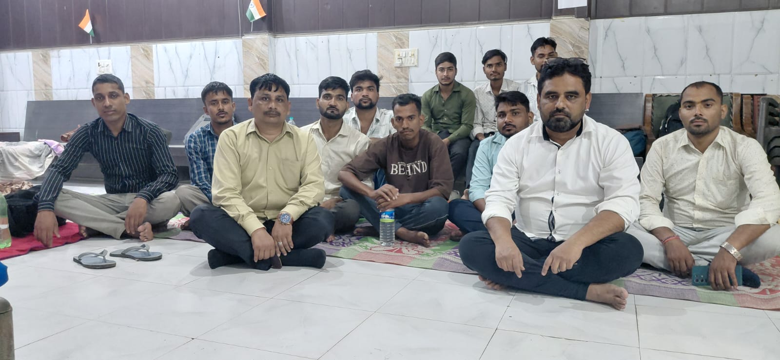 मानवता की मिसाल; बदायूं में PET परीक्षार्थियों का सहारा बना अल-फ़ारिया हॉस्पिटल